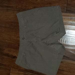 Women size 10 Eastern Mountain Sport shorts